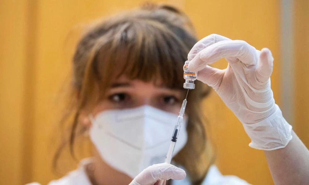ΠΟΥ για πανδημία: "Κλειδί" στην αντιμετώπιση του κορονοϊού οι εμβολιασμοί στην Αφρική